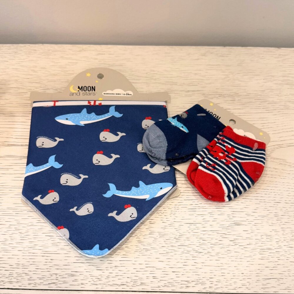 Moon and Stars Lot 2 Whales & Crabs Bandana Bibs and Matching Socks NWT